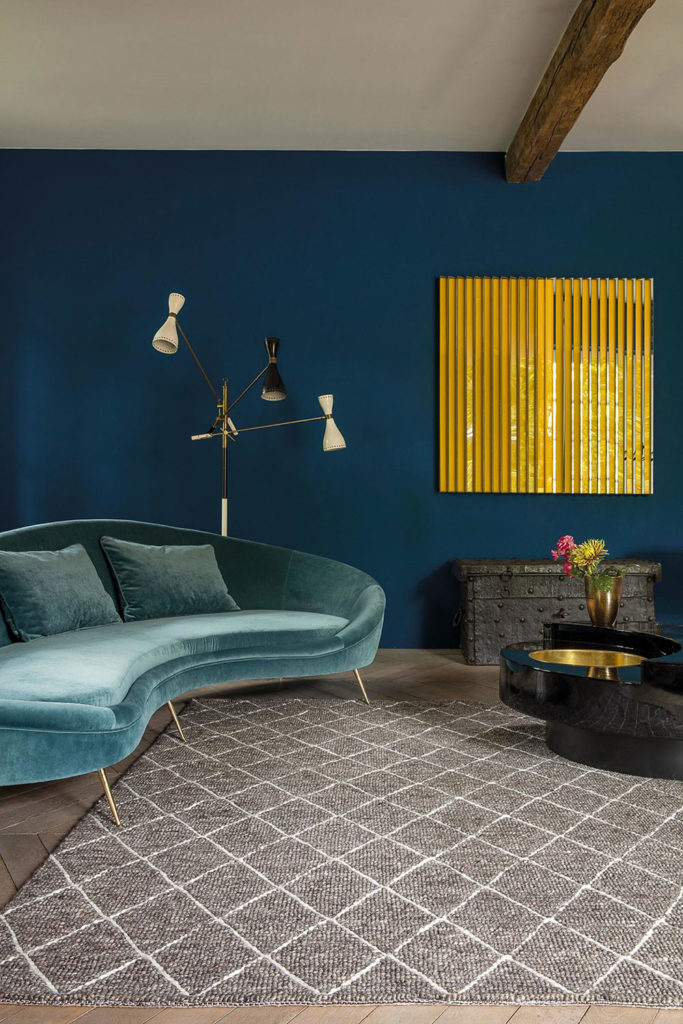 229_001_0_00900_2000300-I1_web-scaled