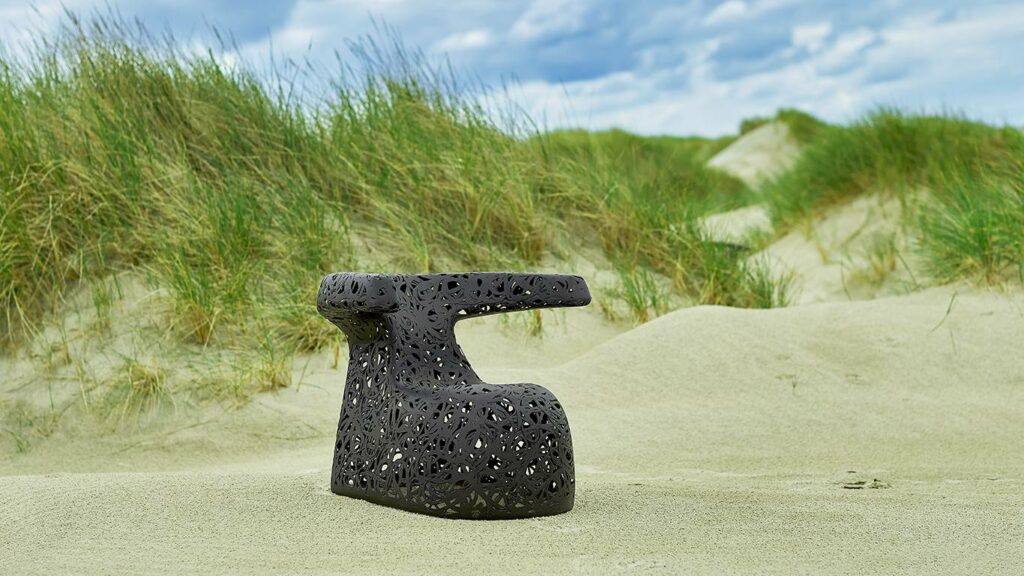 HUG-IN-THE-DUNES-WEB-1