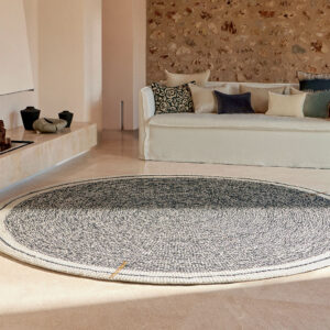 OSCAR - Black and White